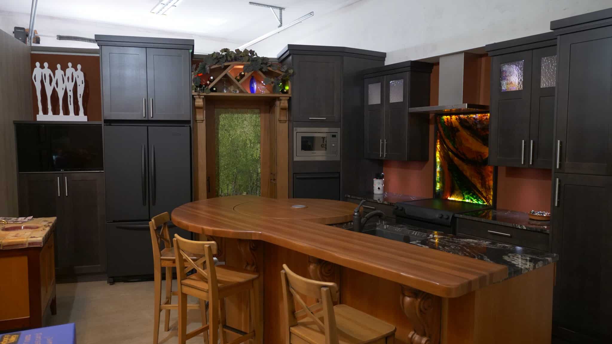 Kitchen Cabinet Calgary